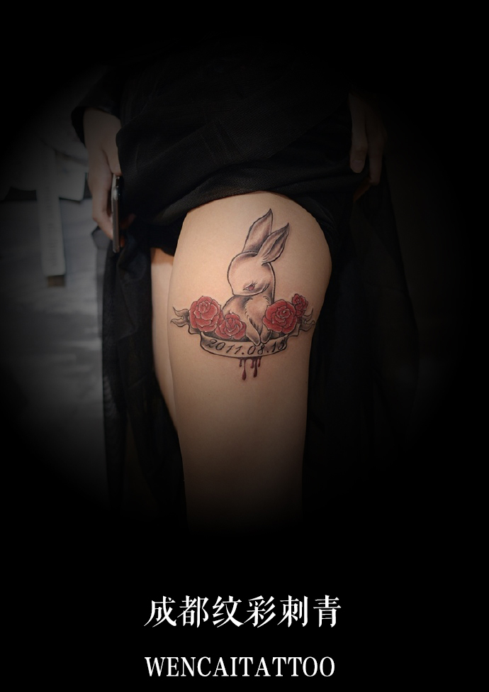 性感的柳小姐大腿小兔子纹身图案